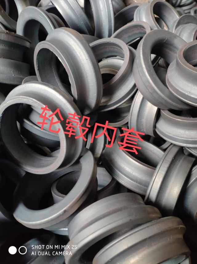 冠县三强轴承有限公司
7类，2类，汽车轮毂内套锻件，轴套
锻件，车工件
拥（第 1 张）