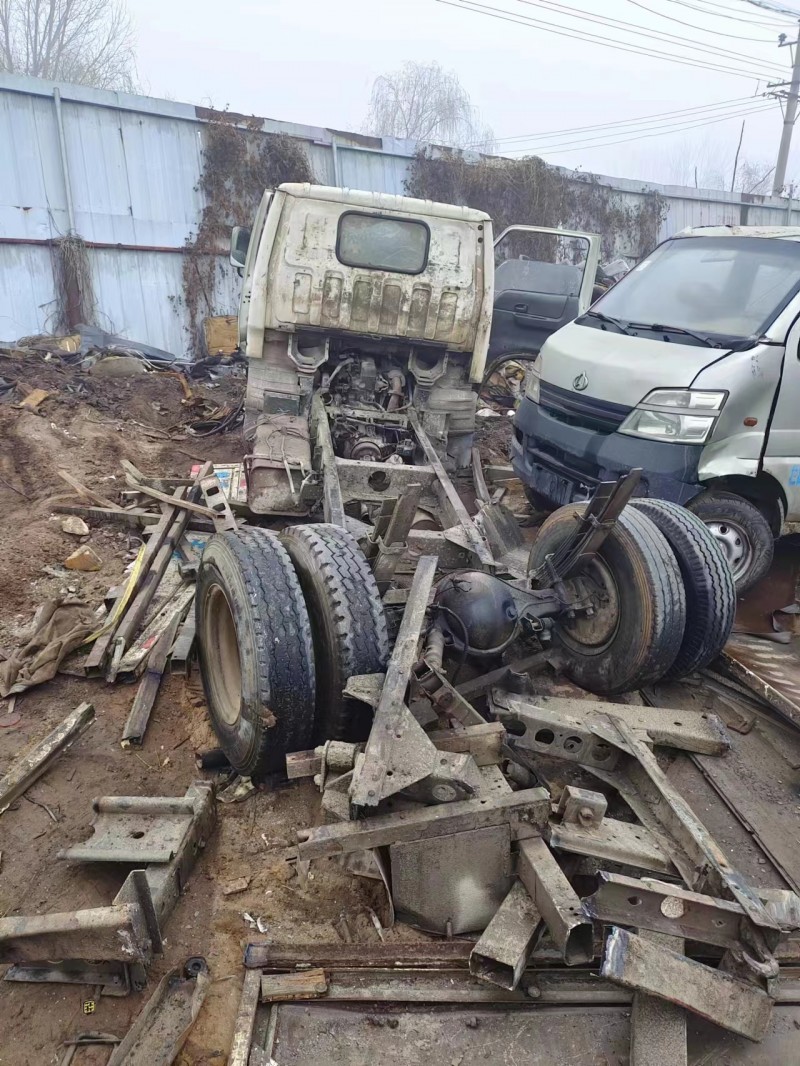 高价收：报废车，僵尸车，火烧车，水淹车，事故车，二手车，是车就要。
国家正规销（第 6 张）