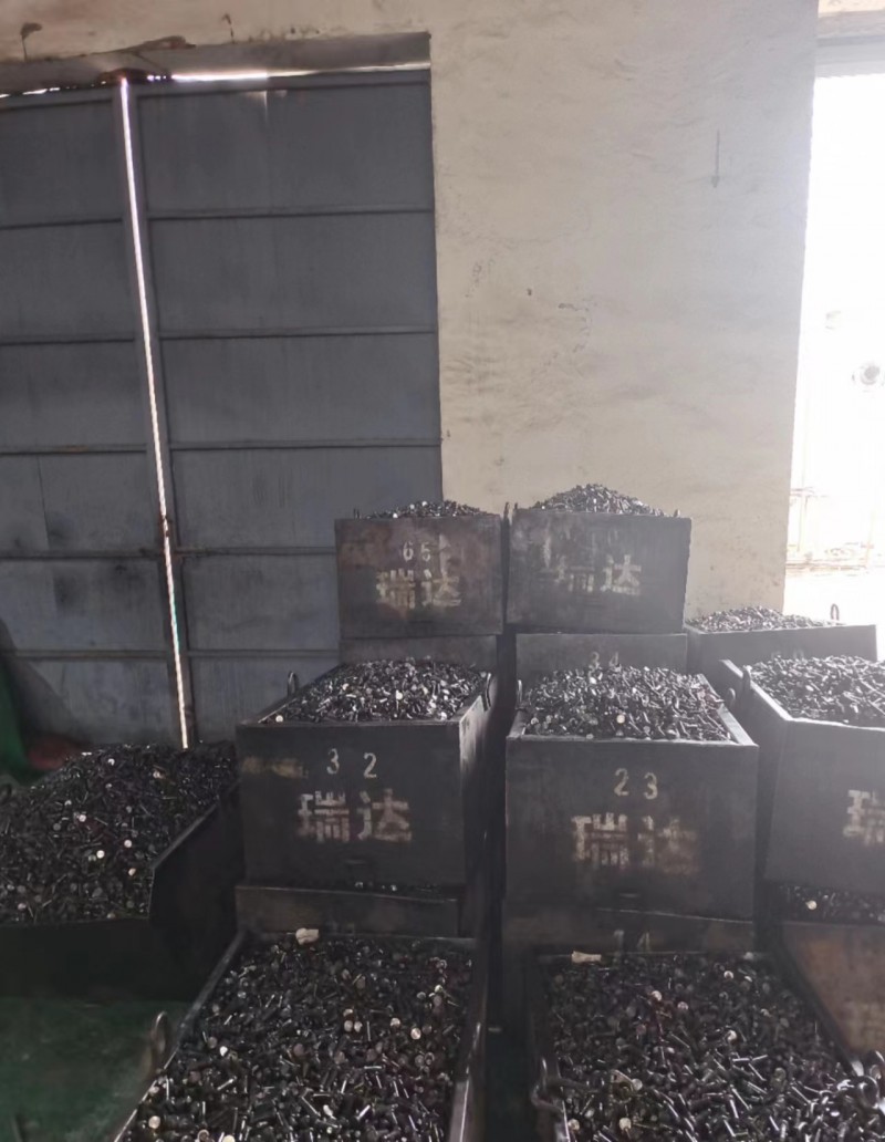 本厂生产铝膜板销钉，空心.实心.仿实心全部自产自销，冷镦机，冲孔机多台，可对外冷（第 2 张）