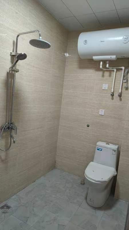 施庄社区临街新建房。单间公寓，拎包入住。（第 2 张）