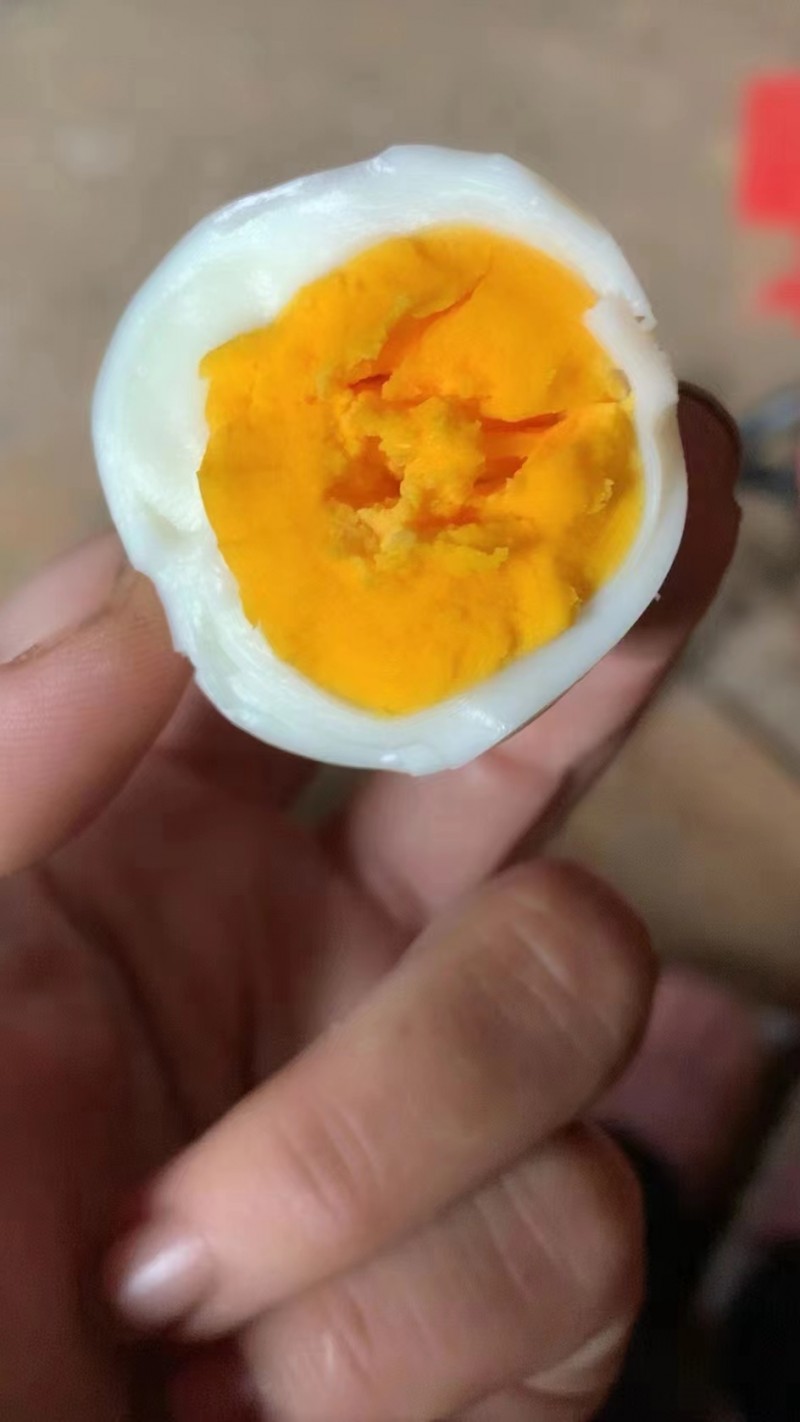 中秋佳节走亲访友最佳礼品
纯天然散养笨鸡蛋
营养美味老少皆宜，
欢迎新老顾（第 4 张）