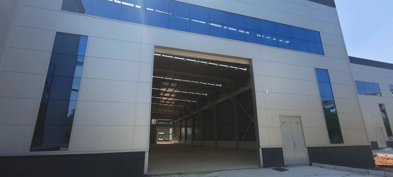 厂房仓库出租
出租新厂房，地址在邯郸市冀南新区马头镇，富康制造产业园
面积1（第 5 张）
