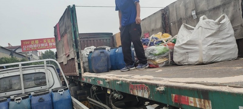 邯宇物流是一家专业从事永年至、福建全境的运输企业。
我公司现有专业的运营团队，（第 1 张）