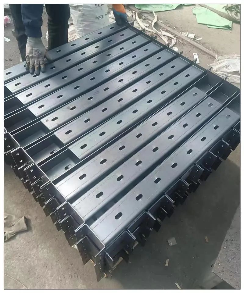炎森大型电焊加工厂
专业加工 激光焊接件、二保焊接件、埋弧焊接件、氩弧焊接件、（第 6 张）