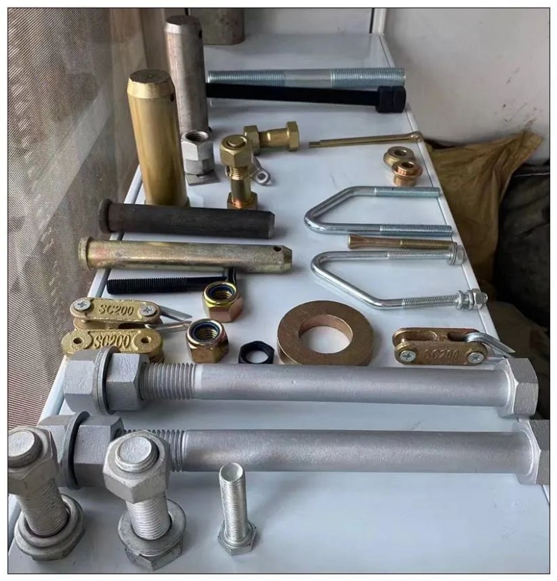 河北佰卓紧固件制造有限公司
现货塔吊专用地脚螺栓，10.9级高强度螺栓，单头双（第 1 张）
