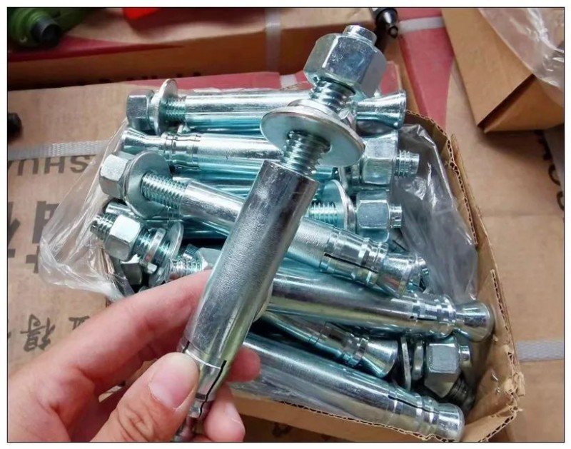 领特机械锚栓
主营：机械锚栓、后扩底机械锚栓，热镀锌机械锚栓，8.8高强度机械（第 2 张）