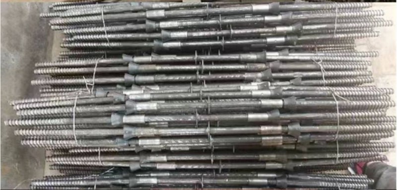 吊顶专用钉
光伏不锈钢301专用螺栓，吊顶专用钉（第 3 张）