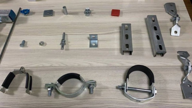 吊顶专用钉
光伏不锈钢301专用螺栓，吊顶专用钉（第 4 张）