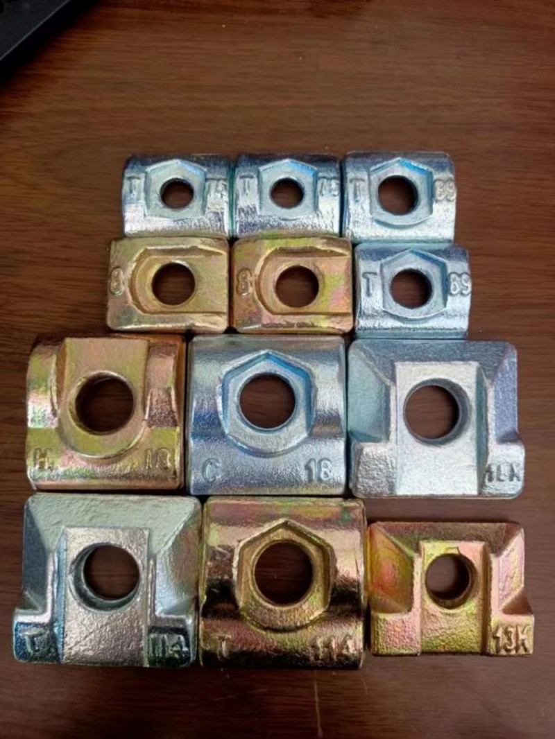 厂家直销，
热镀锌膨胀螺栓M6-M24
电梯膨胀 M6-M20
车修壁虎（第 2 张）