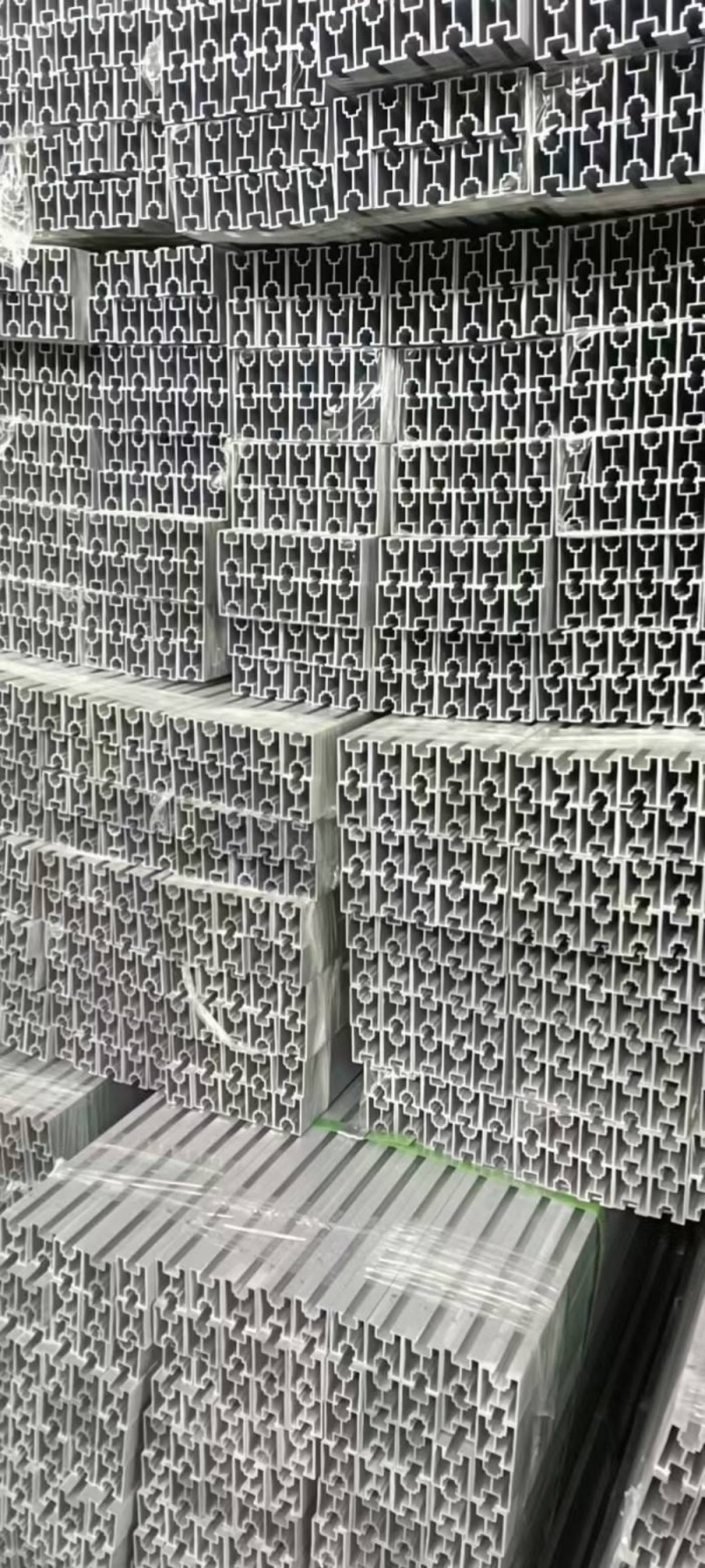 铝合金光伏配件，中压块，边压块，光伏线，角尺夹具等等（第 4 张）