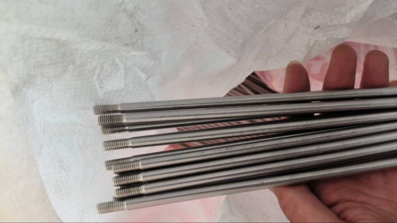 邯郸市永峰不锈钢制品有限公司
公司主要经营不锈钢螺栓，螺母，垫片等（第 2 张）