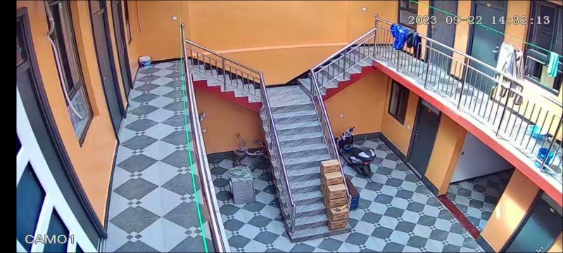 单间公寓，可做饭，独立卫生间可洗澡。（第 1 张）