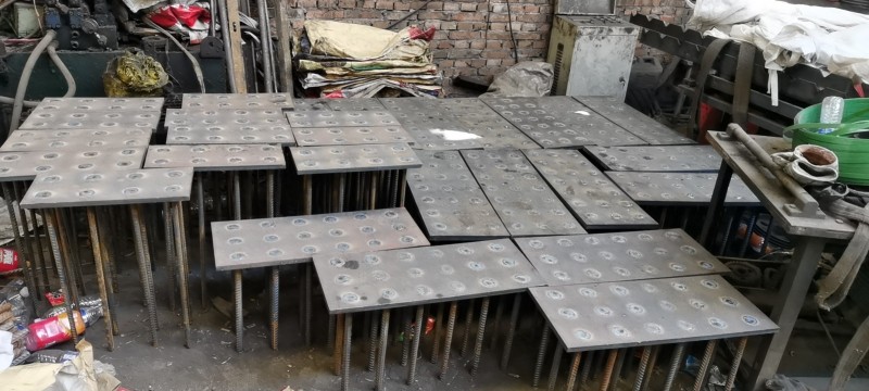 主营：焊接地脚、预埋板、电力金具、抗震配件、工矿配件等各种焊接异型件，出货速度快（第 1 张）