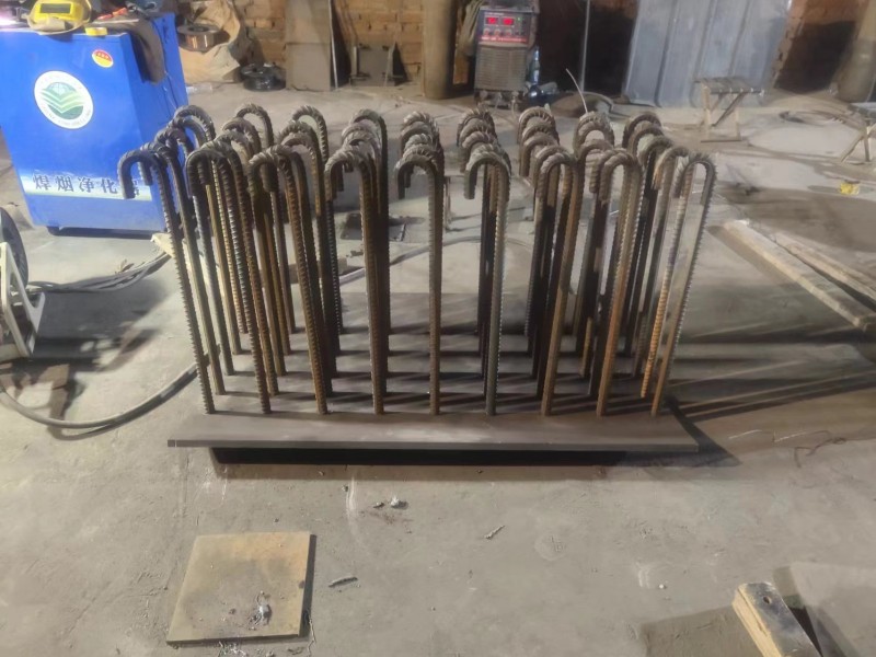 雄涛电焊加工厂 电焊二保焊加工专业制作及加工各种预埋件，地脚螺栓，钢结构.光伏配（第 9 张）
