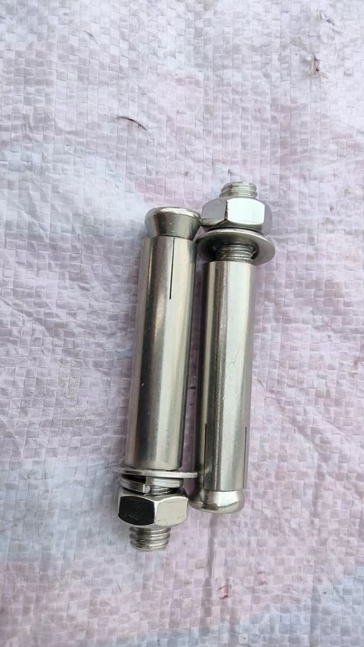 梯形扣螺母螺杆，不锈钢膨胀螺丝，专业加工攻丝各种异形扣（第 1 张）
