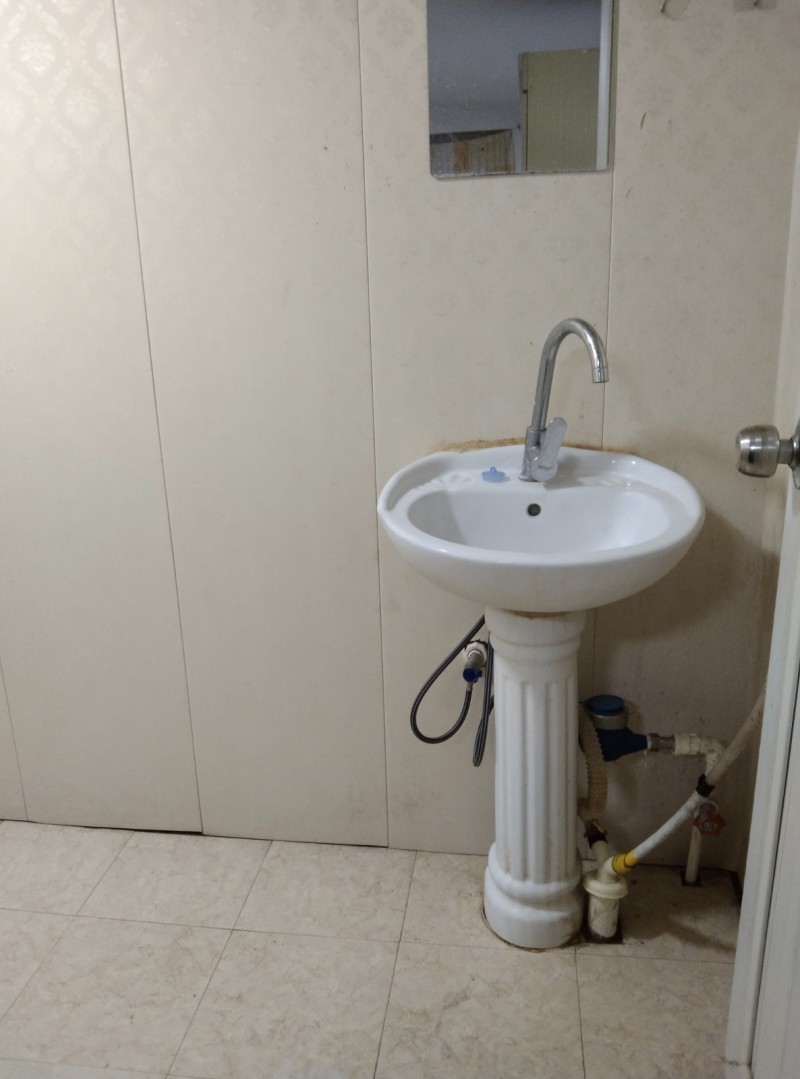 永年临洺关健康街龙城祥园西边胡同，多个单间公寓出租有空调热水器，停放电动车充电方（第 4 张）