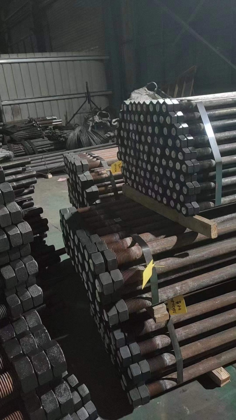 纽昂大型地脚厂 
本厂专业生产大型地脚 M24-M120，单、双头缩梗，车床，（第 1 张）