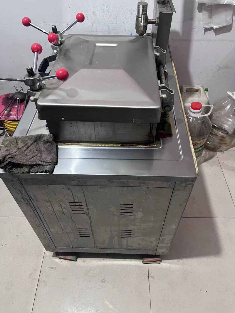 出售炸鸭炉一台  用了半年 喜欢的联系（第 1 张）
