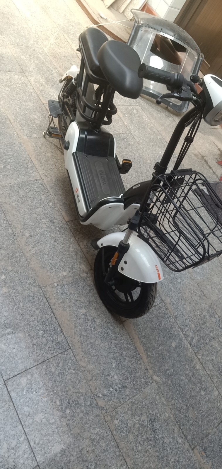 出售大量品牌精品二手电动车，全部都是八成新以上，九九新的，家里有不骑的电动车可以（第 4 张）