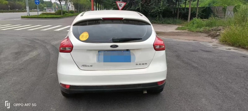 背户车2016年福特福克斯 两箱练手小车超级省油  保险审车遥远  四条新轮胎 （第 1 张）