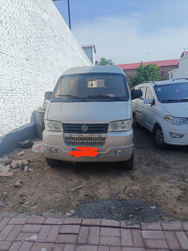 出售：私家双排货车，
东风小霸王牌2018年4月份车，
后双轮，车斗长2.5（第 1 张）
