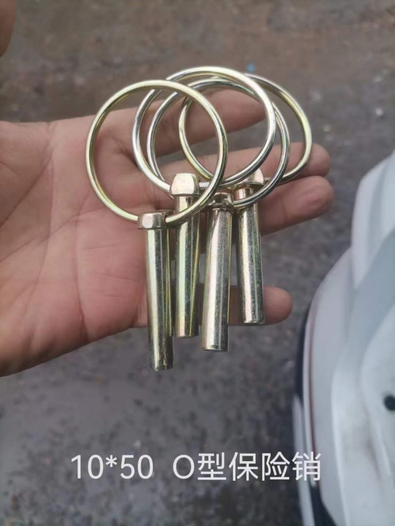 旋耕机专用刀库螺丝 
10×30尼龙自锁16方/17方 
12*30尼龙细牙（第 1 张）