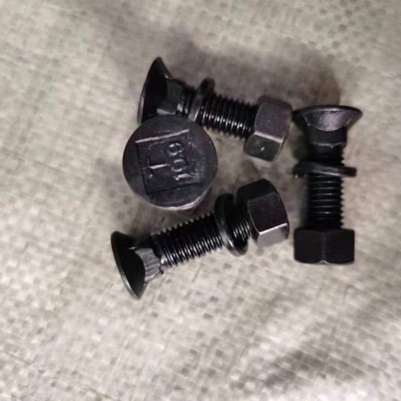 旋耕机专用刀库螺丝 
10×30尼龙自锁16方/17方 
12*30尼龙细牙（第 2 张）