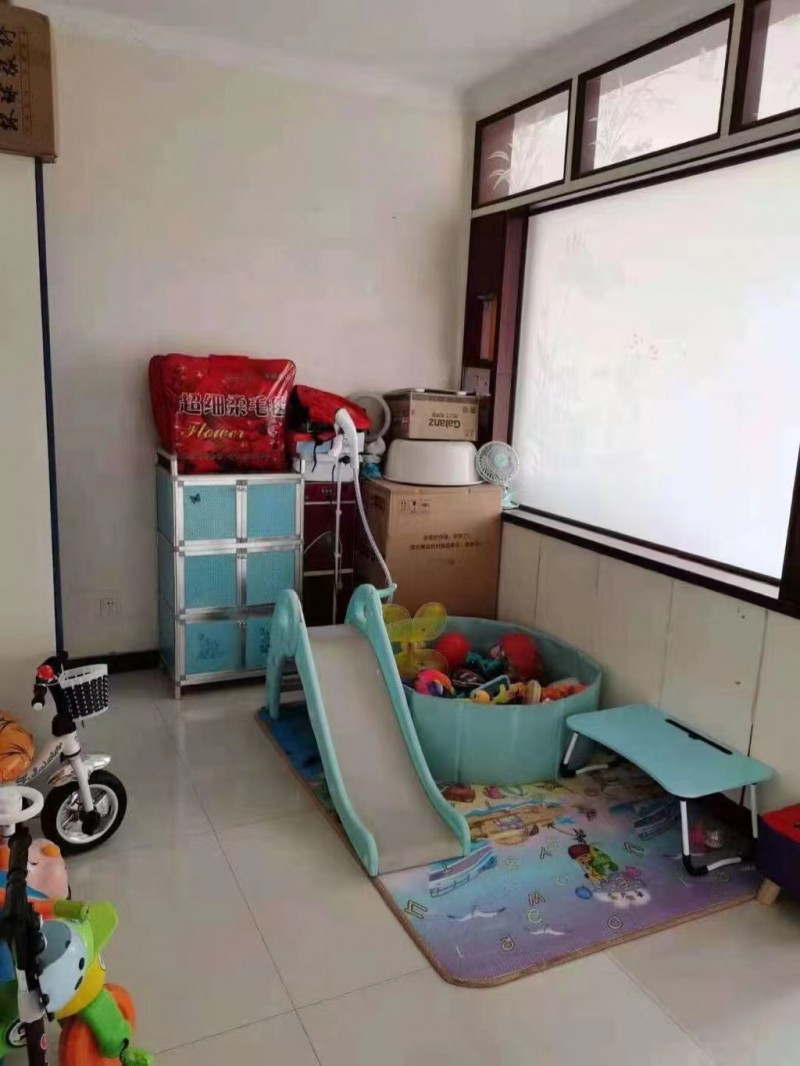 出租   名关华夏公寓  三室一厅一卫
家具家电齐全   拎包入住（第 1 张）