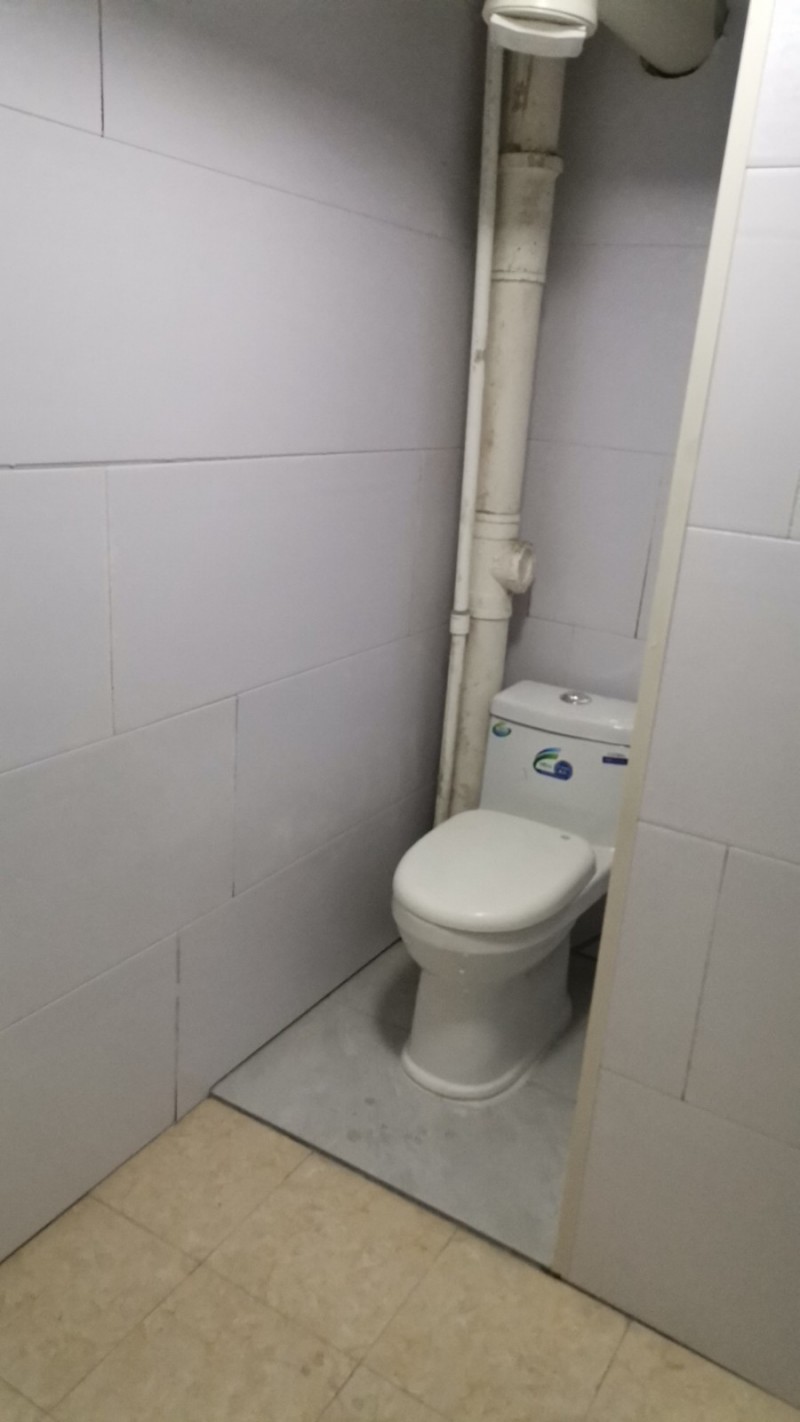 公寓出租 洺河庄园房子在洺河庄园对面，停车方便环境好电车充电方便适合上班一族住。（第 4 张）