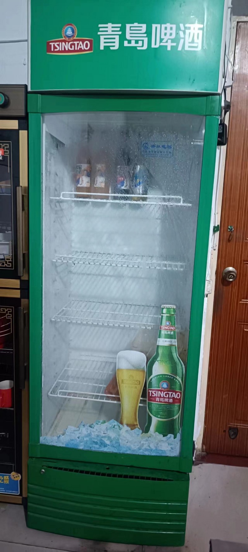 小店停业变卖用具
东西用了一年多一点
各种用具都是九成新
地址：西阳城（第 6 张）