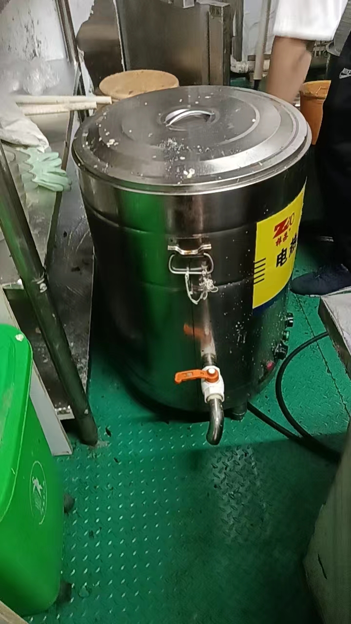 低价出售九成新
地址在永年区名关光明街（第 5 张）