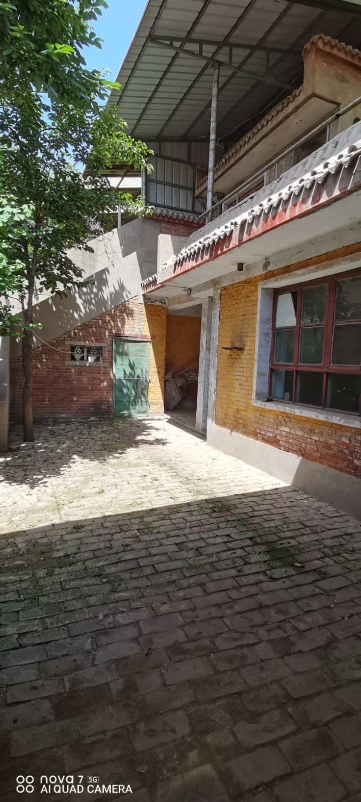 租售肥乡区中心医院南别墅式公务员住宅小区两层独院商品房，一千多元每平【送露台，送（第 2 张）