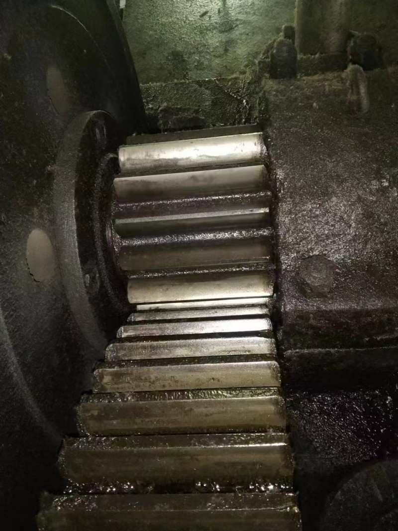 出售：500吨冲床一台
400吨冲床一台（第 6 张）