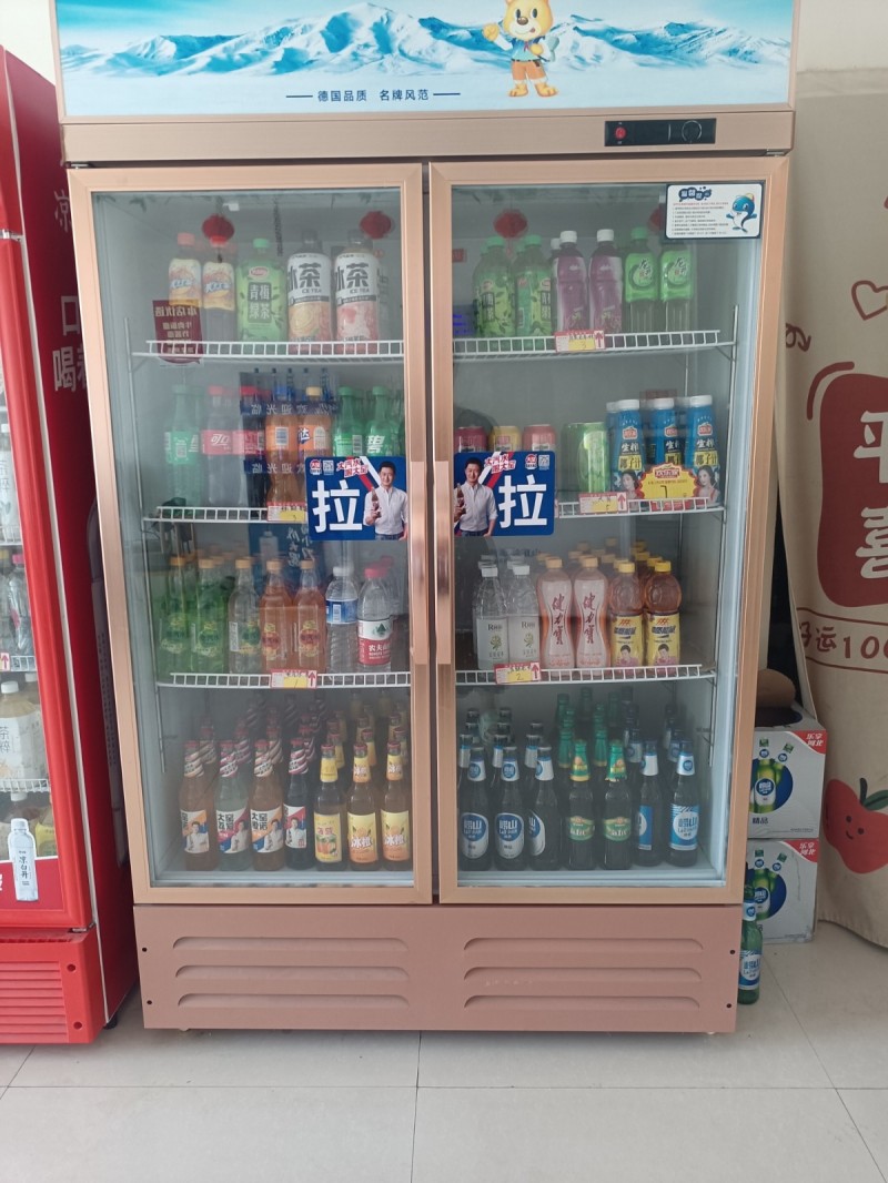 出售9成新展示柜（第 2 张）