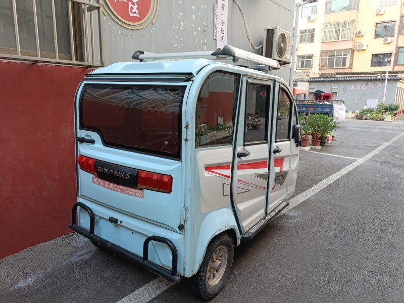 闲置金彭电三轮，买回来就没怎么骑过，电三轮没毛病，可以正常使用。车内有冷暖风，带（第 1 张）