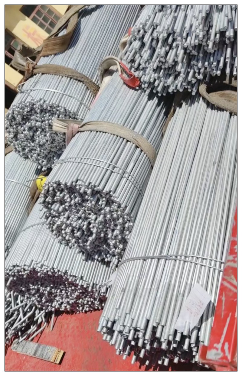 兴建紧固件兴建光伏拉条
光伏U形丝 光伏拉条，光伏U型丝，光伏螺栓，光伏主营:（第 3 张）