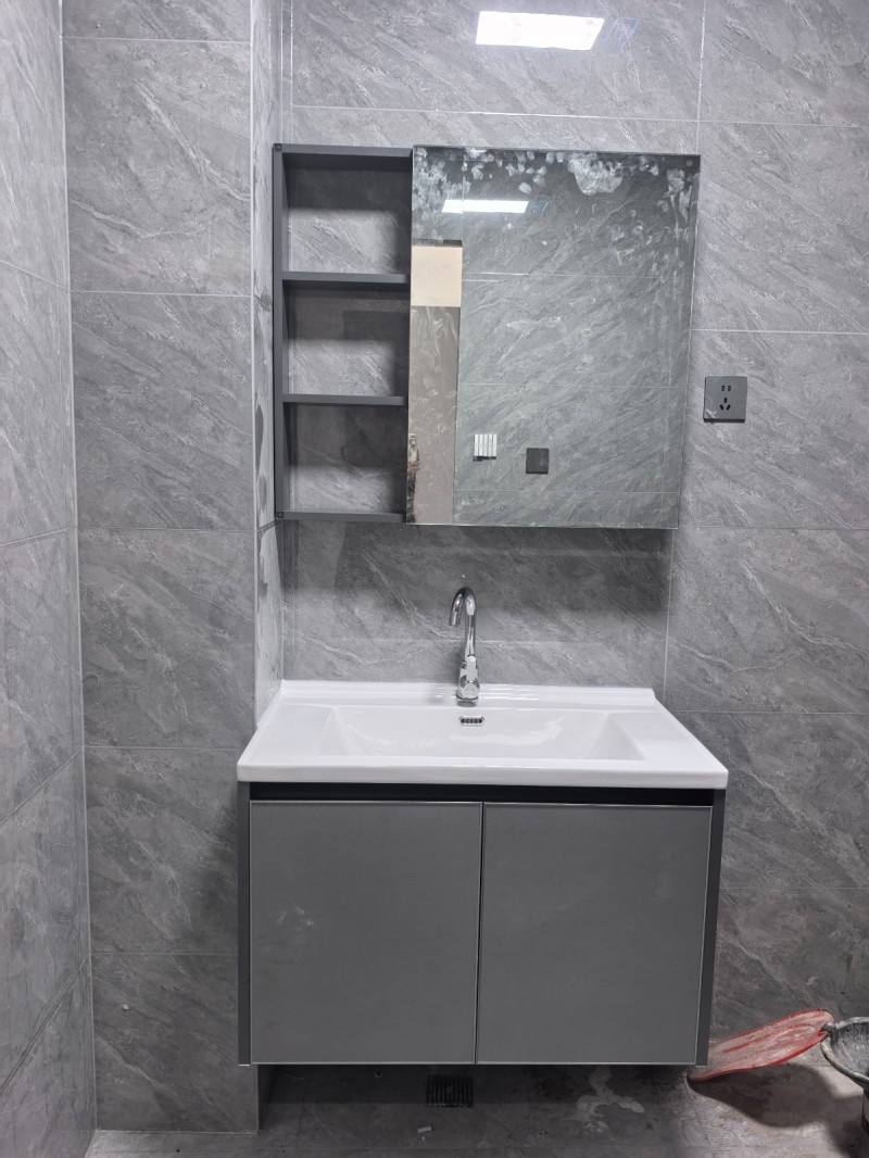 我是全铝洗衣机柜厂家
质量第一价格冰点
需要联系（第 3 张）