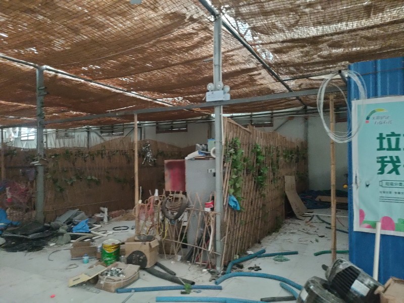 出租：沙河市太行大街华联超市东一临街门面450多平，
可以当仓库，可以当门面，（第 7 张）