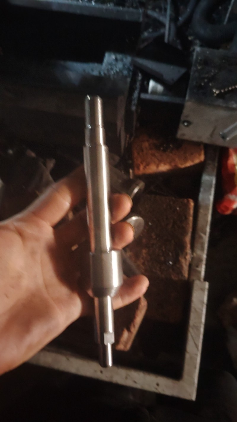 [烟花]数控车床加工，滚丝加工，可加工国标正反扣，细扣，英美制扣，单头，双头，各（第 1 张）