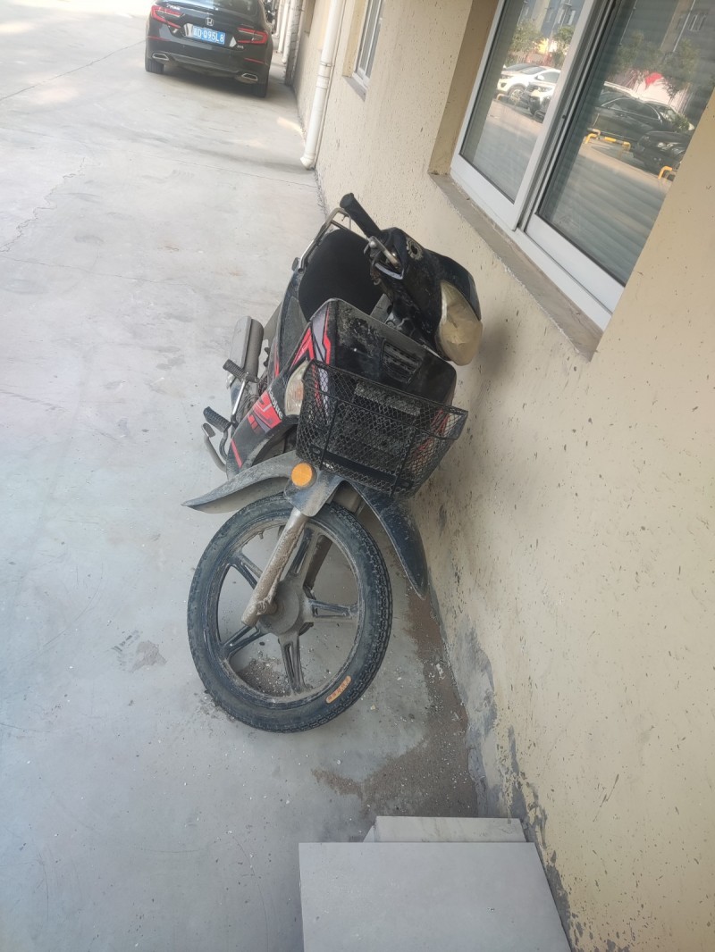出售豪爵摩托车整车状况良好，就是现在不骑了，价格2千出，欢迎随时看车。有想骑豪爵（第 1 张）