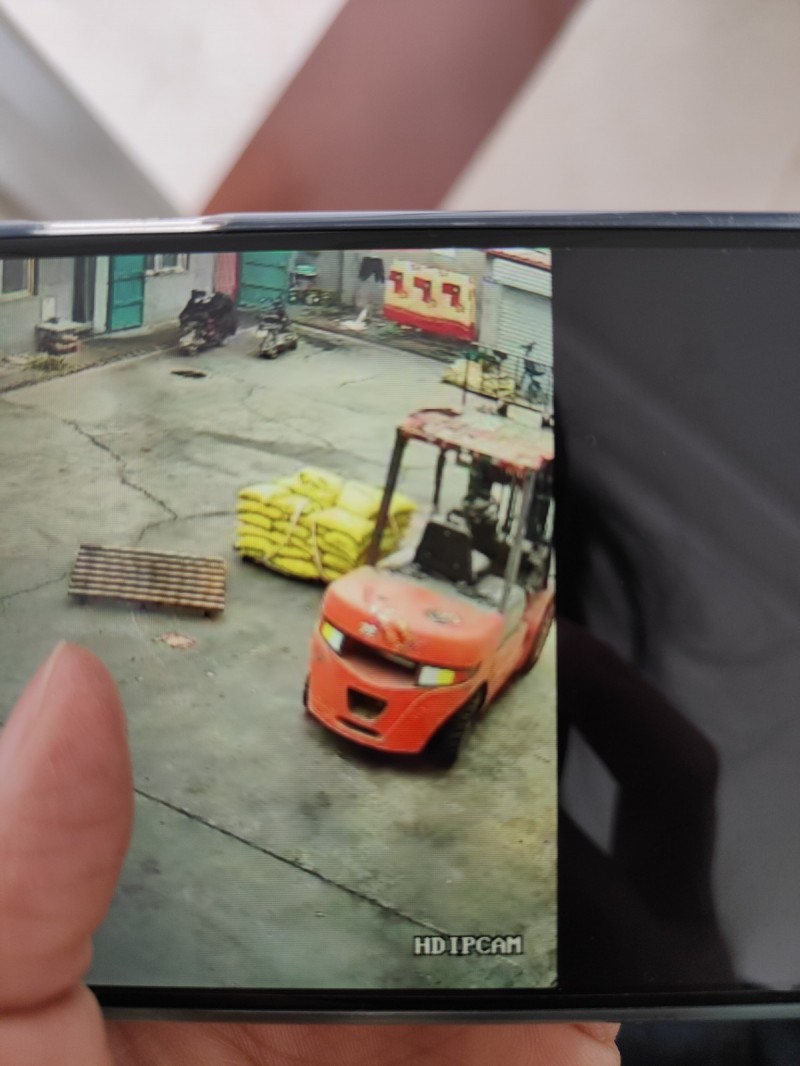 出售国四龙工叉车，3.5吨，带中钢，开200小时，53000元，需要联系（第 1 张）