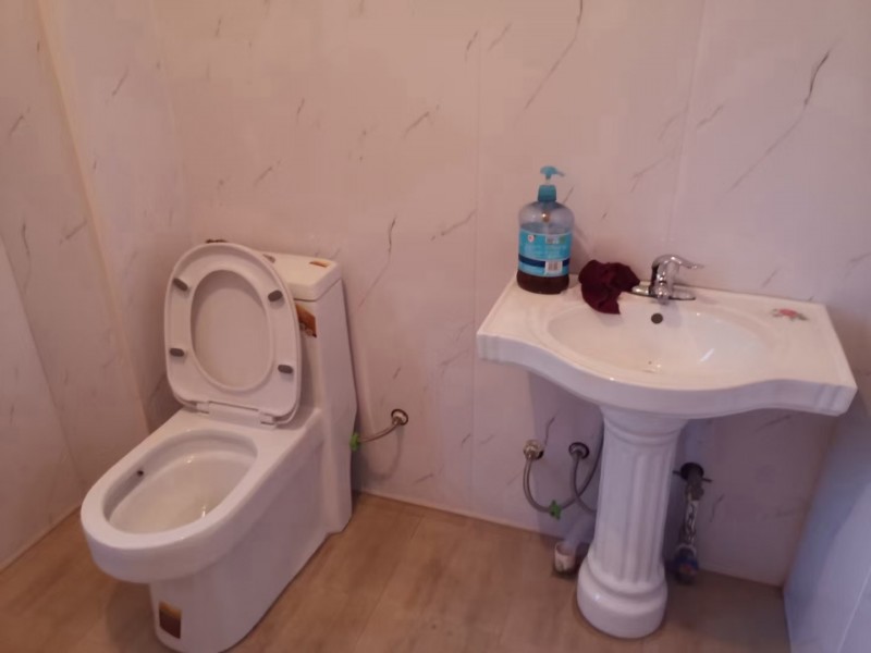 【出租住房】出租永美对面金瑞华府3室2厅1卫
新小区电梯房带家具带空调带网线，（第 5 张）