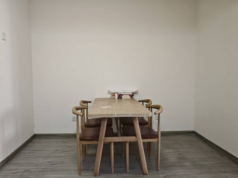 房屋出租
梦湖新城三期，两室一厅，110平
有空调 洗衣机  厨房 卫生间，（第 5 张）