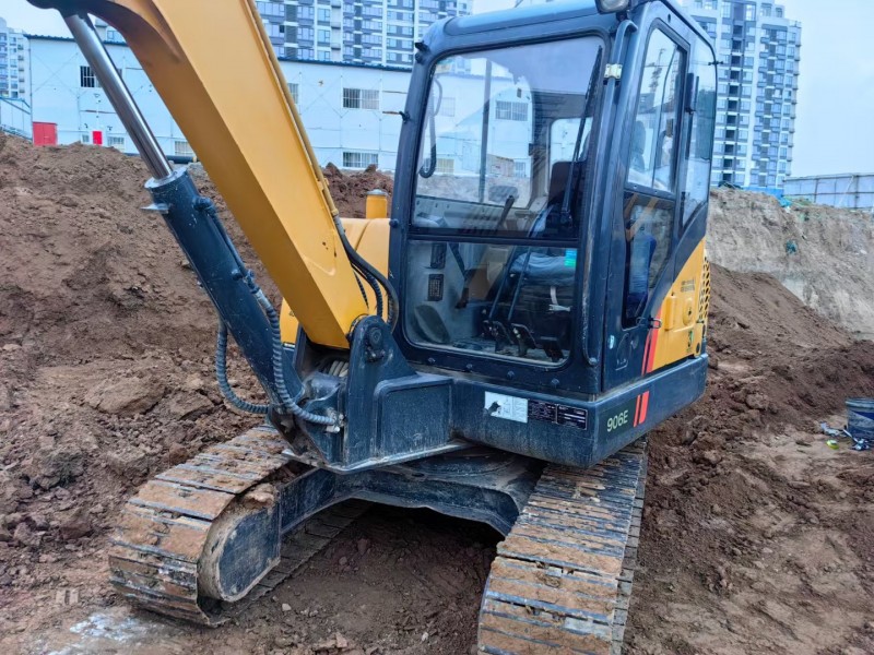 出租挖掘机破碎锤承接挖沟拆房售土排废排建筑垃圾破碎路面场地平整挖基础回填等（第 2 张）