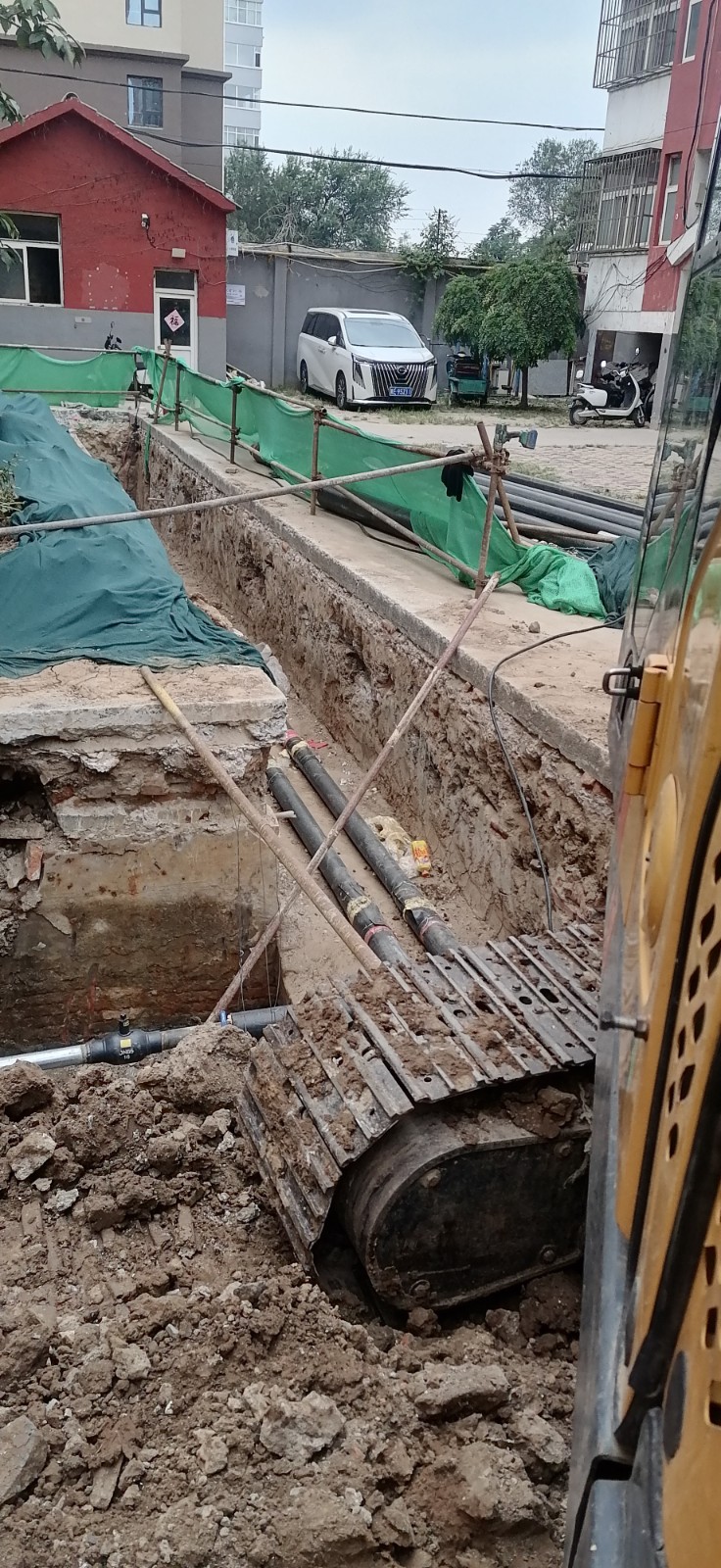 出租挖掘机破碎锤承接挖沟拆房售土排废排建筑垃圾破碎路面场地平整挖基础回填等（第 7 张）