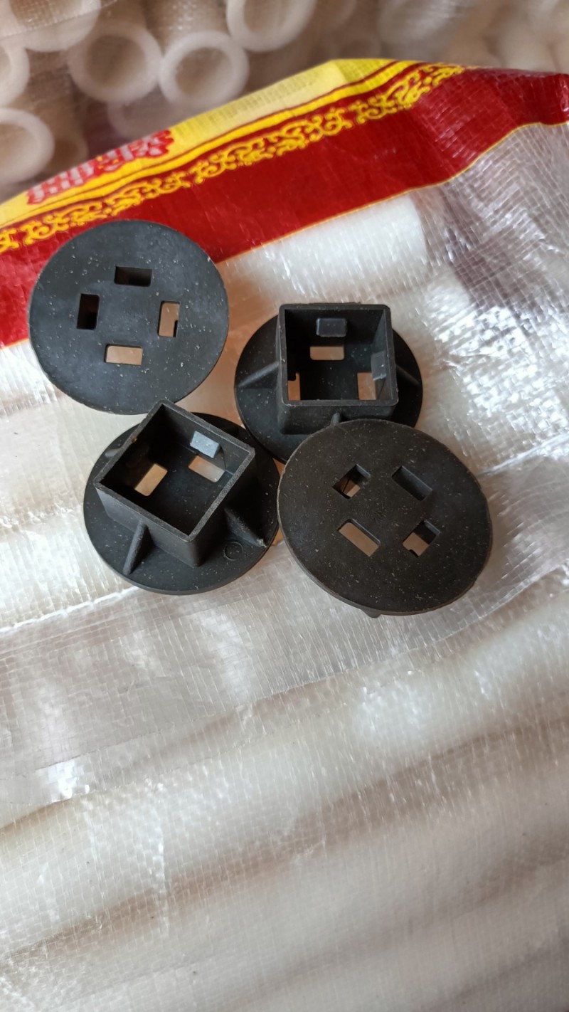 献县建筑塑料制品
主要生产铝模锥形管（10-50公分）、楼梯扶手、楼板控制器（（第 5 张）
