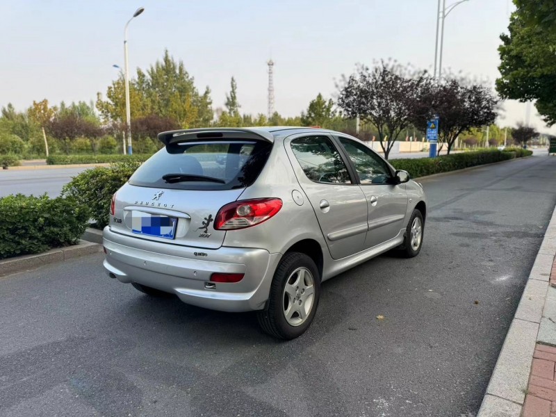 代步小车，12年标志207，全车一块补漆，车况非常好，特别省油特别好开，保险审车（第 4 张）