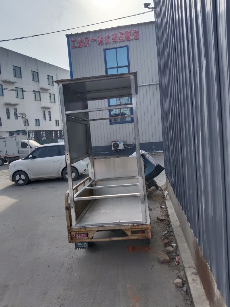 三轮车1.5*1米带小吃架有意者联系地址小西门（第 1 张）