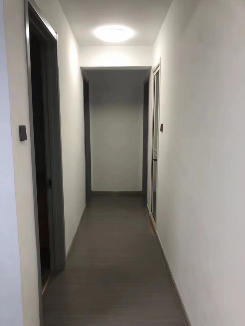 万浩凤凰台出租，家具家电、水电气齐全，随时看房拎包入住，小区环境优美，交通便利，（第 9 张）