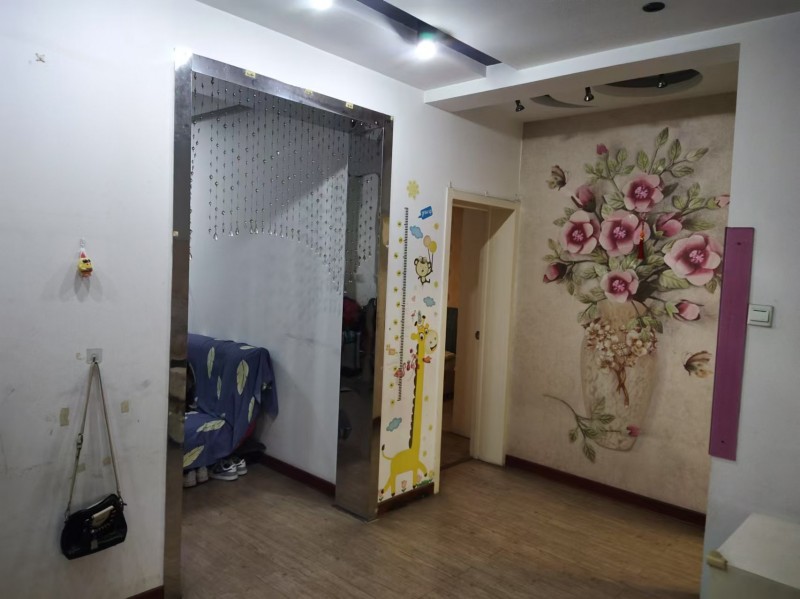 大唐西侧，天俊一号院对门，冷冻厂家属院，无公摊122平，带公摊142平，南楼三单（第 1 张）